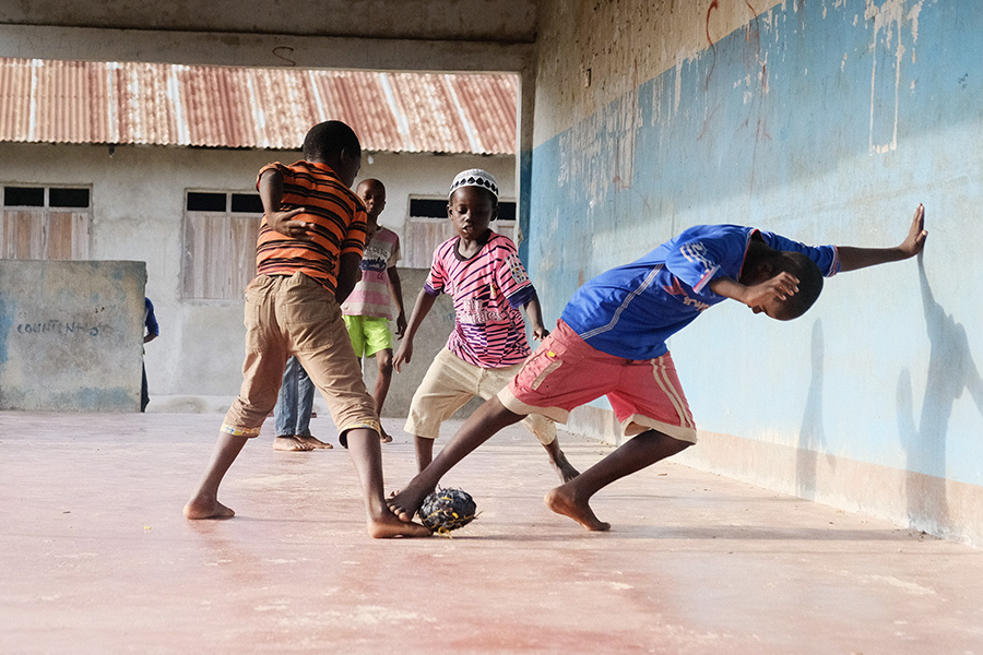 Kilwa Kivinje, Tanzania 2018: creativity & necessity lead to a football made of plastic bags.